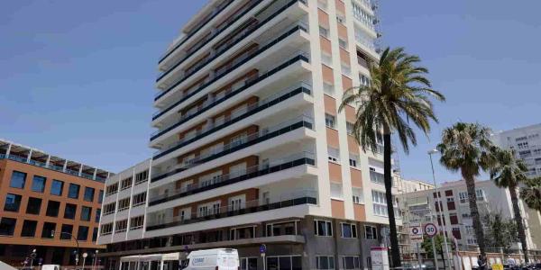Cádiz apuesta por el vidrio fotovoltaico